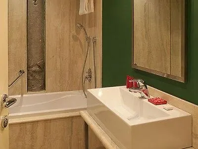 Hotel 500 Firenze Campi Bisenzio 4*,